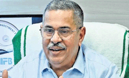 ഭരണമാറ്റത്തിന് പിന്നാലെ  കിഫ്‌ബി സിഇഒ കെ എം എബ്രഹാം രാജിവെച്ചു
