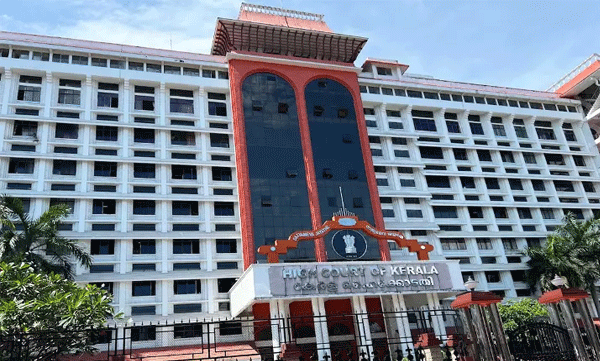 കുടിയൊഴിപ്പിക്കൽ ഉത്തരവ് നൽകി ന്യൂനപക്ഷ കമ്മിഷൻ; അധികാരമില്ലെന്ന് ചൂണ്ടിക്കാണിച്ച് ഉത്തരവ് റദ്ദാക്കി ഹൈക്കോടതി