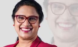 ഇന്ന് അന്താരാഷ്ട്ര നേഴ്സസ് ദിനം : സാന്ത്വനത്തിന്റെ വെള്ളിനക്ഷത്രം, പ്രവാസലോകത്തിന് തണലായി മിനി സിബി


