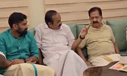 വീട്ടിലെത്തി സന്ദര്‍ശിച്ച് സതീശന്‍, നേതാക്കള്‍ തമ്മിലുള്ള മഞ്ഞുരുകി ; രമേശ് ചെന്നിത്തല മന്ത്രിസഭയിലുണ്ടാകുമോ?