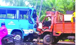 തിരുവല്ലയില്‍ അപകടപരമ്പര;
രണ്ട്‌ മരണം