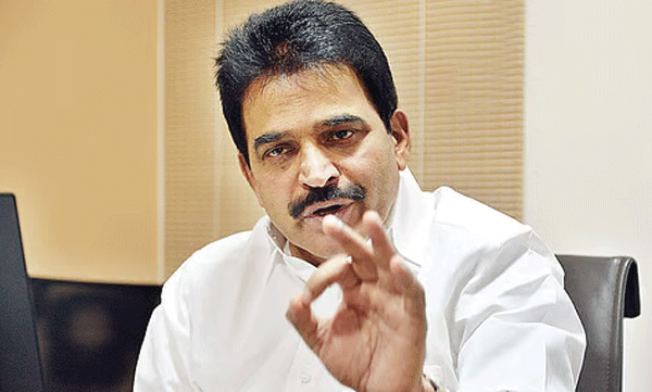 സ്ഥാനമാനങ്ങളല്ല, പാര്‍ട്ടിയാണ് എനിക്ക് വലുത്: പ്രതികരിച്ച് കെ സി വേണുഗോപാല്‍
