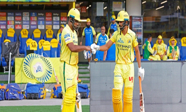 പ്ലേ ഓഫ് ലോക്ക് ചെയ്യാനാവാതെ ഗുജറാത്ത്;CSK യെ എഴുതി തള്ളാൻ വരട്ടെ; പ്ലേ ഓഫ് സാധ്യതകൾ ഇനിയുമുണ്ട്!
