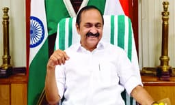 വാക്കു പാലിച്ച്‌ തുടക്കം ,സര്‍ക്കാര്‍ ഗ്യാരന്റി