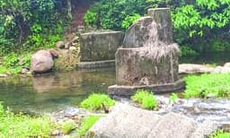 നടപ്പാലം ഒലിച്ചുപോയിട്ട്‌ അഞ്ചുവര്‍ഷം;
വാഗ്‌ദാനങ്ങള്‍ ഇന്നും കടലാസില്‍
