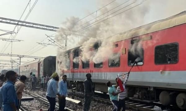 ട്രെയിനുകളിലെ തീപിടുത്തങ്ങൾ അട്ടിമറി? അന്വേഷണം ഊർജ്ജിതമായി മുന്നോട്ട് 