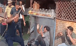 ‘ആലപ്പുഴയിലെ രക്ഷാ പ്രവർത്തനം’ പിണറായി വിജയന്റെ ഗൺമാൻമാർക്ക് കുരുക്ക്; നരഹത്യശ്രമം ചുമത്തി, ഉടൻ അറസ്റ്റിലേക്ക് കടക്കാൻ SIT
