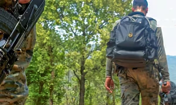 പ്രണയത്തിനെന്ത് നിയന്ത്രണരേഖ; പ്രണയിനിയെ കാണാൻ നിയന്ത്രണരേഖ കടന്നെത്തിയ ആൾ പിടിയിൽ
