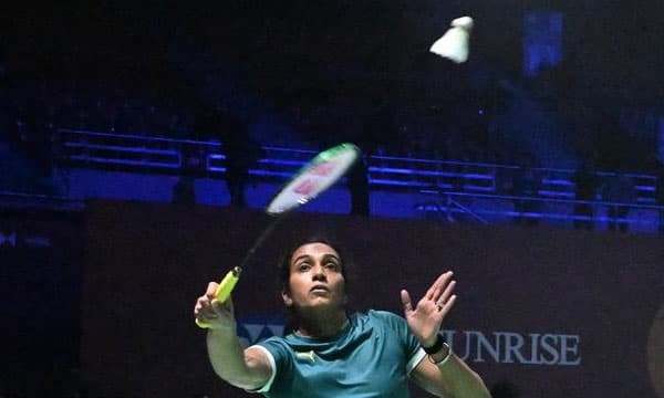 ഇന്തോനേഷ്യൻ ഓപ്പൺ: തായ് വെല്ലുവിളി അതിജീവിച്ച് സിന്ധു പ്രീ-ക്വാർട്ടറിൽ; ശ്രീകാന്തിനും ട്രീസ-ഗായത്രി സഖ്യത്തിനും നിരാശ
