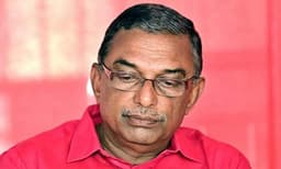 വരട്ടെ, അപ്പോള്‍ കാണാം, പാര്‍ട്ടി നടപടി പേടിയില്ല; ആത്മകഥയുമായി പത്മകുമാര്‍ മുന്നോട്ട്‌, പത്തനംതിട്ട ജില്ലാ കമ്മിറ്റി നിര്‍ണായകയോഗം നാളെ