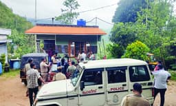 ആത്മഹത്യാശ്രമം; ഏലപ്പാറയില്‍ കുടിയൊഴിപ്പിക്കല്‍ നിര്‍ത്തി