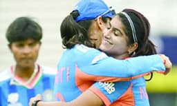 വനിതകള്‍ക്ക്‌ തുടരന്‍ ജയം 