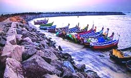 മത്സ്യബന്ധനവകുപ്പിന് 133.43 കോടി; മത്സ്യത്തൊഴിലാളികള്‍ക്ക് സഹായം