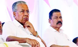 സ്വയം തോല്‍പിച്ചതിനും ജനങ്ങള്‍ക്കാണോ പഴി?