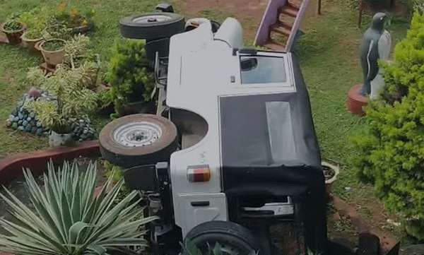 ജീപ്പ് താഴ്ചയിലേക്ക് മറിഞ്ഞു; ഇടുക്കിയിൽ അഞ്ചുപേർക്ക് പരുക്ക്