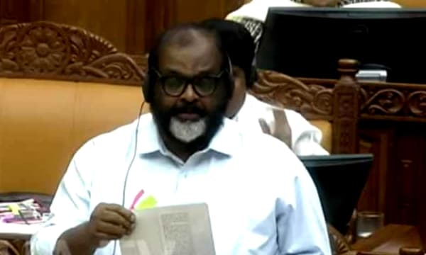 വാഹന മോഡിഫിക്കേഷനിൽ കേന്ദ്രനിയമം ബാധകമെന്ന് സി.പി ജോൺ; പൂക്കി വാഗ്ദാനം നടപ്പിലാവില്ലേ?