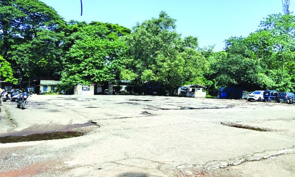 സ്വകാര്യ ബസ്‌ സമരം; യാത്രക്കാര്‍ വലഞ്ഞു