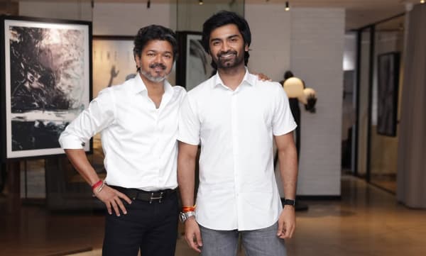 ‘അദ്ദേഹം എപ്പോഴും നമ്മുടെ വിജയ് അണ്ണനാണ്; നേരിൽ കാണാൻ കഴിഞ്ഞത് വലിയൊരു ബഹുമതി’; മുഖ്യമന്ത്രിയുമായുള്ള കൂടിക്കാഴ്ചയുടെ ചിത്രങ്ങളുമായി അഥർവ