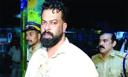 ജനവിധി മാനിക്കപ്പെടണം, ഹൈക്കോടതി അനുമതി; ചരിത്രത്തിലേക്ക്‌ സുഗതന്‍, സത്യപ്രതിജ്‌ഞ വിയ്യൂര്‍ സെന്‍ട്രല്‍ ജയിലില്‍