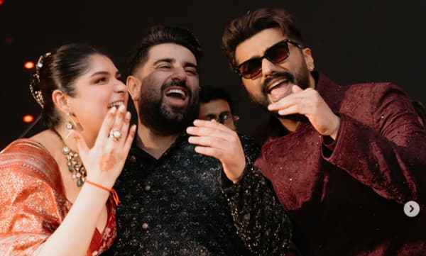 ‘ഒരാഴ്ച കഴിഞ്ഞിട്ടും എന്റെ മുഖത്തെ ചിരി മാറിയിട്ടില്ല’; സഹോദരിയുടെ വിവാഹാഘോഷത്തിൽ നിന്നുള്ള ചിത്രങ്ങളുമായി അർജുൻ കപൂർ