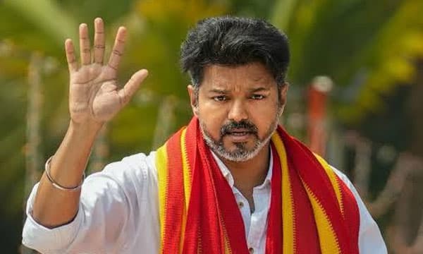 ഓപ്പറേഷന്‍ തൂഫാനില്‍ കേരളത്തിന് കൈകൊടുത്ത് തമിഴ്‌നാടും ; പിന്തുണയുമായി വിജയ് കൊച്ചിയിലെത്തും