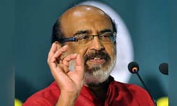 പ്രതിപക്ഷം എങ്ങിനെയായിരിക്കണമെന്ന് പഠിപ്പിച്ചത് വി.എസ്. ; അനുസ്മരണച്ചടങ്ങില്‍ പാര്‍ട്ടിയെ വിമര്‍ശിച്ച് ഇടതുനേതാക്കള്‍