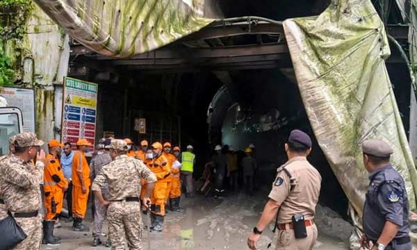 സിക്കിമില്‍ തുരങ്കം തകര്‍ന്നുണ്ടായ അപകടം ; 20 തൊഴിലാളികള്‍ കൊല്ലപ്പെട്ടു ; കാണാതായവരില്‍ മലയാളിയും?