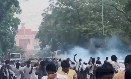 പ്രശ്‌നത്തിന് പരിഹാരം കാണാതെ സമരത്തില്‍ നിന്നും പിന്നോട്ടില്ല ; തലസ്ഥാനത്ത് യുവാക്കളുടെ സമരം തുടരുന്നു