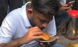ദിപ്കെ കച്ചോരി കഴിച്ചില്ലേ, സൗരവ് നാരങ്ങാവെള്ളം കുടിച്ചില്ലേ? ബർഗർ കഴിച്ചതിനു തന്നെ ബലിയാടാക്കിയെന്ന് ദഹിയ