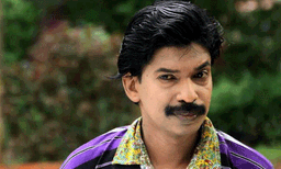 'പരീക്ഷയില്‍ മാത്രമല്ല സിനിമയിലും യുവാക്കളെ ആവശ്യമുണ്ട്, പൈസ പ്രാന്ത് മൂത്തു റിട്ടയര്‍ ആകാതെ കഷ്ടപ്പെട്ട് അഭിനയിക്കുന്നവര്‍ അവര്‍ക്ക് പാര അല്ലേ'? 

