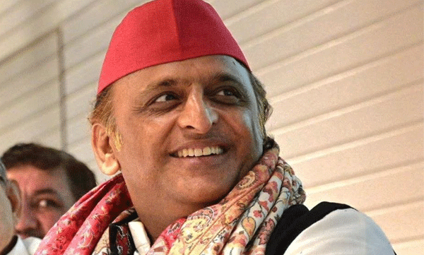 2027 യു.പി പോരാട്ടത്തിന് മുമ്പ് അഖിലേഷിന് ഒവൈസിയുടെ കൈകോർക്കൽ ക്ഷണം; 'തിരഞ്ഞെടുപ്പ് കഴിഞ്ഞ് കരയരുത്'