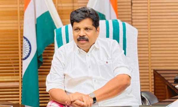 അടിമാലി മണ്ണെടിച്ചിൽ ദുരന്തബാധിതർക്ക് ഓണത്തിന് മുമ്പ് ₹10 ലക്ഷം വീതം; സമരം തുടരുമെന്ന് കുടുംബങ്ങൾ