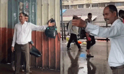 പ്രതിഫലമില്ലാതെ മുംബൈ ലോക്കൽ യാത്രാക്കാരുടെ വഴികാട്ടി; മാതൃകയായി നരേന്ദ്ര പാട്ടീലിന്റെ നിസ്വാർത്ഥ സേവനം