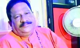 ജീവനക്കാരിക്കു നേരേ ലൈംഗികാധിക്ഷേപം:
മാത്യു ആല്‍ബിന്‍ പോലീസില്‍ കീഴടങ്ങി