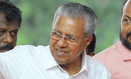 മുന്നറിയിപ്പില്ലാതെ ഡാം തുറന്നു; ദുരിതാശ്വാസ പ്രവർത്തനങ്ങളിൽ ഏകോപനക്കുറവെന്ന് സർക്കാരിനെതിരെ പിണറായി വിജയൻ
