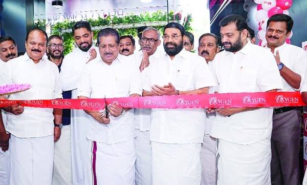 ഓക്‌സിജന്റെ പുതിയ ഷോറൂം ഏറ്റുമാനൂരില്‍ തുറന്നു
