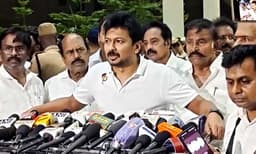 ശശികല, സനാതനധര്‍മ്മം, വിജയ്, ഇപ്പോള്‍ തൃഷ ; വിവാദങ്ങള്‍ പുത്തരിയല്ലാത്ത ഉദയനിധി ; പോലീസ് കൊണ്ടുപോയത് പ്രാഥമികകൃത്യങ്ങള്‍ പോലും അനുവദിക്കാതെ 