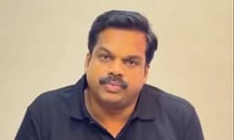 മുഖ്യമന്ത്രി രാഷ്ട്രീയനാടകം കളിക്കുന്നു ; മണ്ഡലം പ്രസിഡന്റിനെ പോലെ തരം താഴരുതെന്ന് ജനീഷ്‌കുമാര്‍