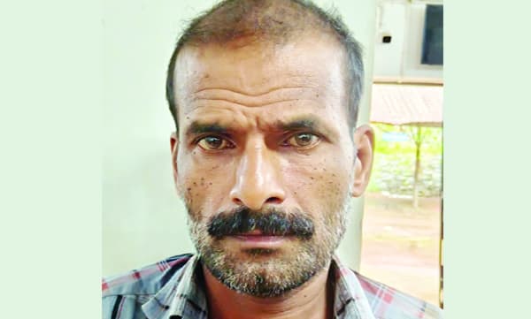 അമ്മയെ കഴുത്ത്‌ ഞെരിച്ച്‌ കൊല്ലാന്‍ ശ്രമം: മകന്‍ റിമാന്‍ഡില്‍