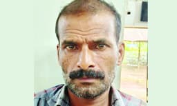 അമ്മയെ കഴുത്ത്‌ ഞെരിച്ച്‌ കൊല്ലാന്‍ ശ്രമം: മകന്‍ റിമാന്‍ഡില്‍
