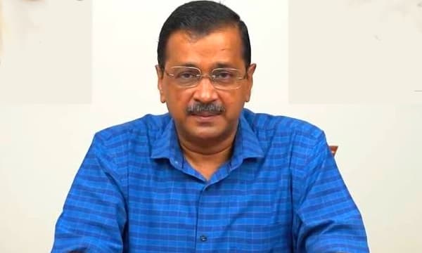 മെറ്റ കെജ്‌രിവാളിന് മറുപടി നൽകിയില്ല; മോദിക്ക് മുന്നിൽ ഇത്രയും തലകുനിക്കേണ്ട എന്ന് കുറ്റപ്പെടുത്തൽ