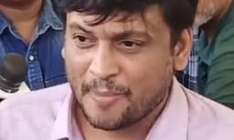 സിജെപിയിൽ കലാപം; മറ്റൊരു കെജ്‌രിവാളിനെ വേണ്ട; ദിപ്കെയുടെ വീടിനു മുന്നിൽ അനിശ്ചിതകാല നിരാഹാരം