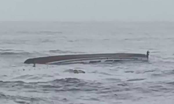 കടലില്‍ കാണാതായവര്‍ക്ക് വേണ്ടി തെരച്ചില്‍ തുടങ്ങി ; നീണ്ടകരയില്‍ ഡ്രോണും മുങ്ങല്‍ വിദഗ്ദ്ധരും