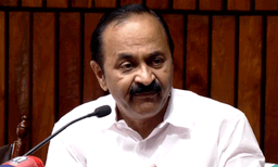 മത്സ്യത്തൊഴിലാളികളെ കണ്ടെത്താനാകാത്തതിൽ സർക്കാരിനെതിരെ പ്രതിഷേധം ശക്തം; ചോദ്യങ്ങളിൽ നിന്നും ഒഴിഞ്ഞുമാറി മുഖ്യമന്ത്രി