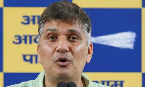 ഡൽഹിയിൽ 22,000 കോടി രൂപയുടെ അഴിമതിയെന്ന് ആം ആദ്മി പാർട്ടി; പാവങ്ങളുടെ അരി മറിച്ചുവിറ്റു?