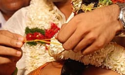 തട്ടിപ്പിലൂടെ 25 വിവാഹങ്ങൾ, ബിജെപി എം‌എൽഎയുടെ മകളെയും; അവസാന വിവാഹത്തിൽ പൂട്ടുവീണു!  