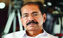 ‘വൈദ്യുതി വകുപ്പ്‌ തലയില്‍ അടിച്ചുകയറ്റിയ കുരിശ്’; മന്ത്രി സണ്ണി ​ജോസഫ് 'കുരിശി'ല്‍ തറയ്‌ക്കുന്നതാരെ? പുറത്തുവരുന്നത് വകുപ്പ്‌ വിഭജനത്തിലെ നീരസം