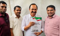 ജനകീയ പ്രവാസി അവകാശ രേഖ മുഖ്യമന്ത്രിക്ക് സമർപ്പിച്ചു; പ്രവാസി വെൽഫെയർ ഖത്തറിന്റെ വേറിട്ട പ്രവർത്തനം
