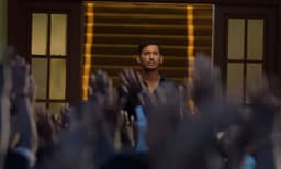 വിശാലിൻ്റെ മാസ്സ് ആക്ഷൻ  ' മകുടം  ' ട്രെയിലർ 
