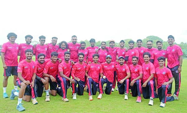 പോരാട്ടവീര്യവുമായി മലബാറിന്റെ പടക്കുതിരകള്‍